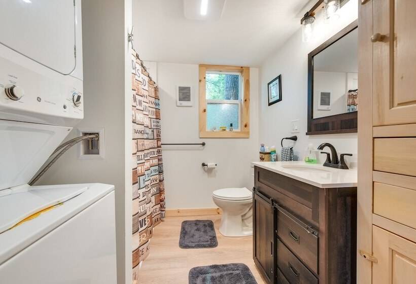 Lakefront Limerick Cottage W/ Private Beach!