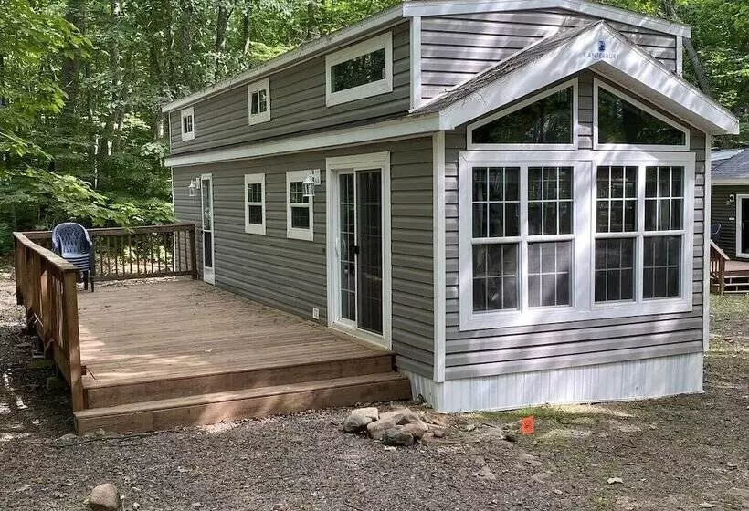 Lincolnwood Tiny House 14