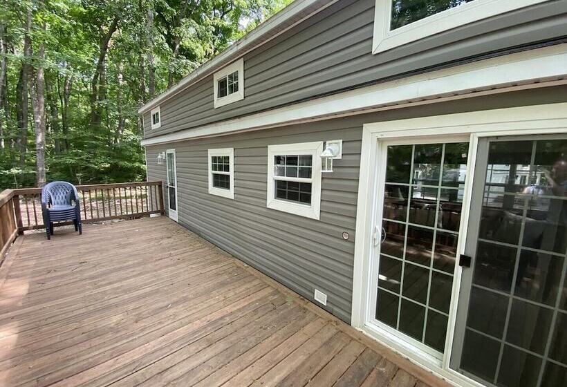 Lincolnwood Tiny House 14