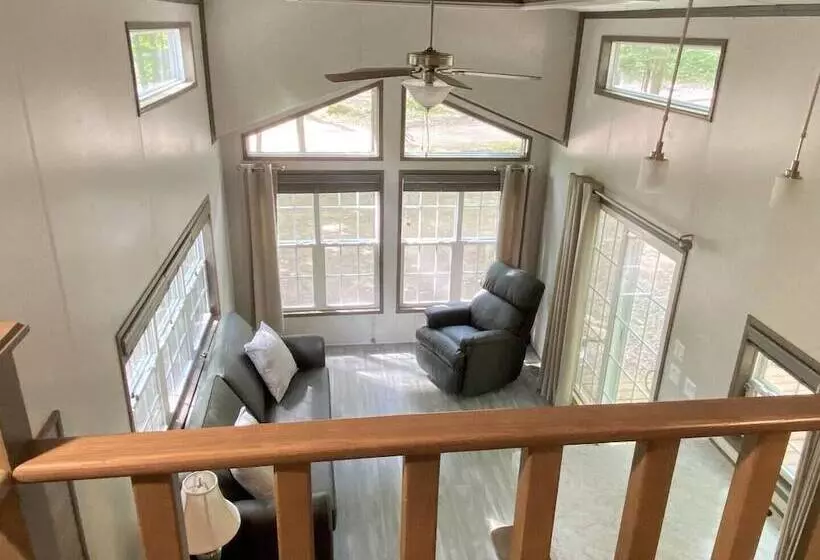 Lincolnwood Tiny House 14