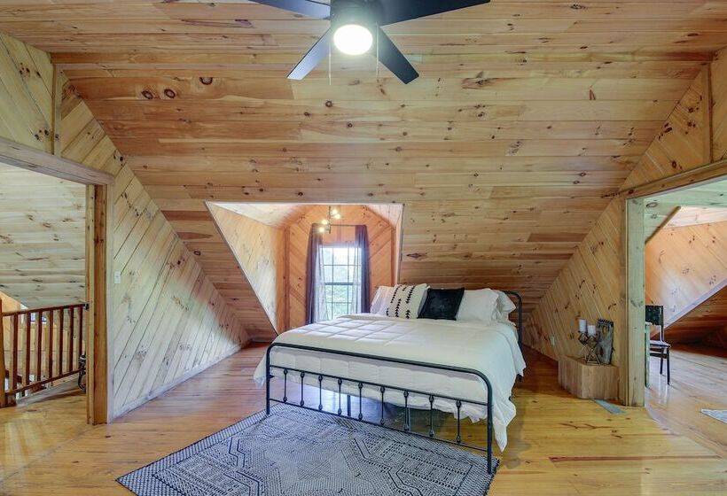 Peaceful Whitley City Cabin On 10 Wooded Acres!