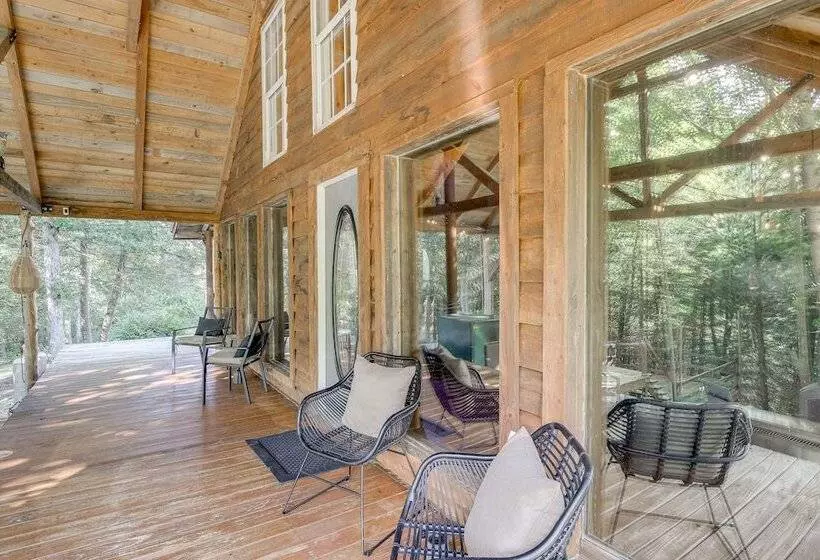 Peaceful Whitley City Cabin On 10 Wooded Acres!