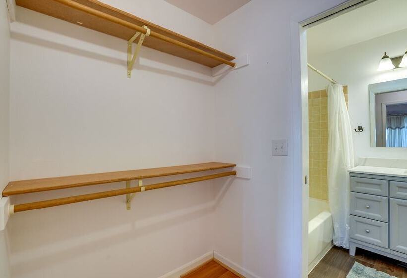 Pet Friendly Anchorage Home   8 Mi To Downtown!