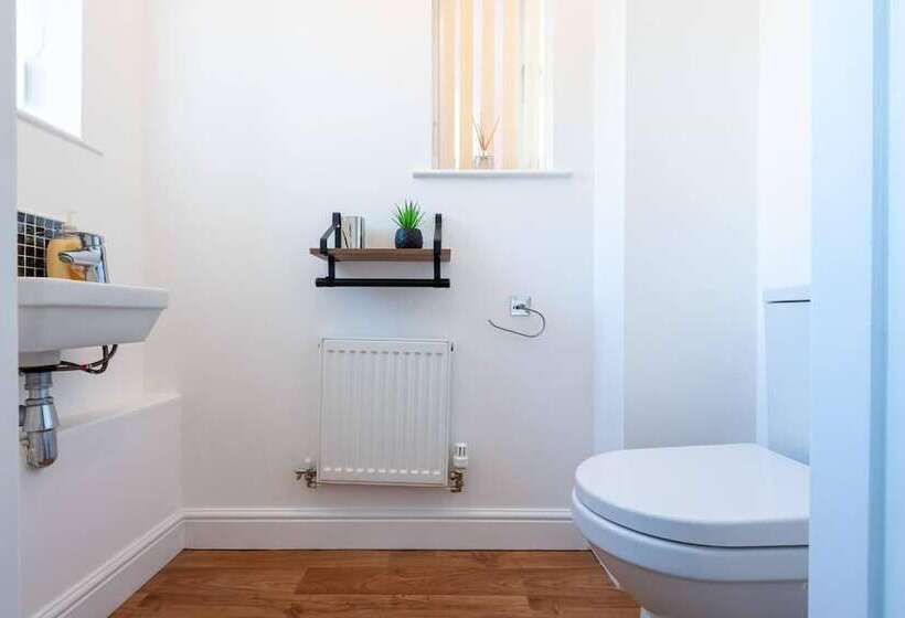 레지던스 Stunning 3 Bed House In Derby