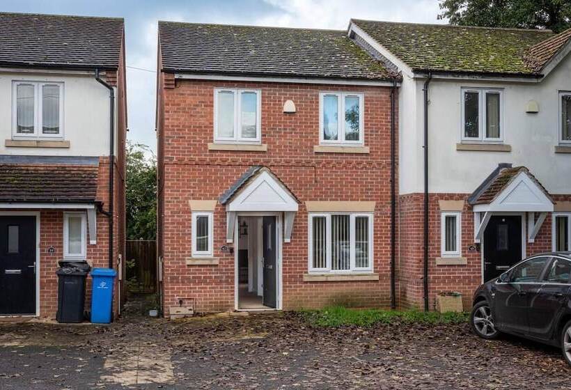 레지던스 Stunning 3 Bed House In Derby