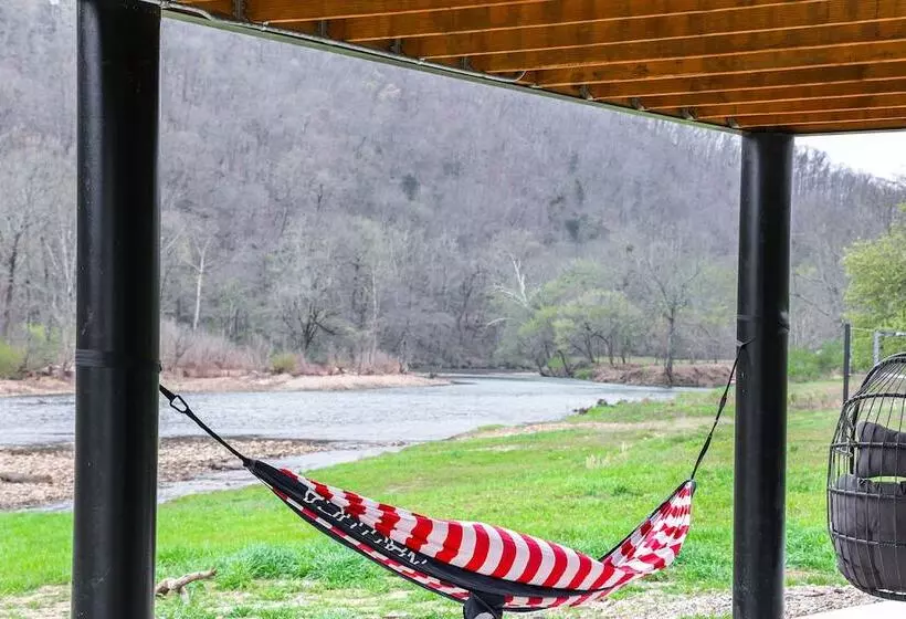 Riverfront Arkansas Abode W/ Deck & Grill!