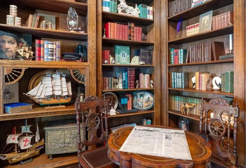 Ross Mansion Bed & Breakfast