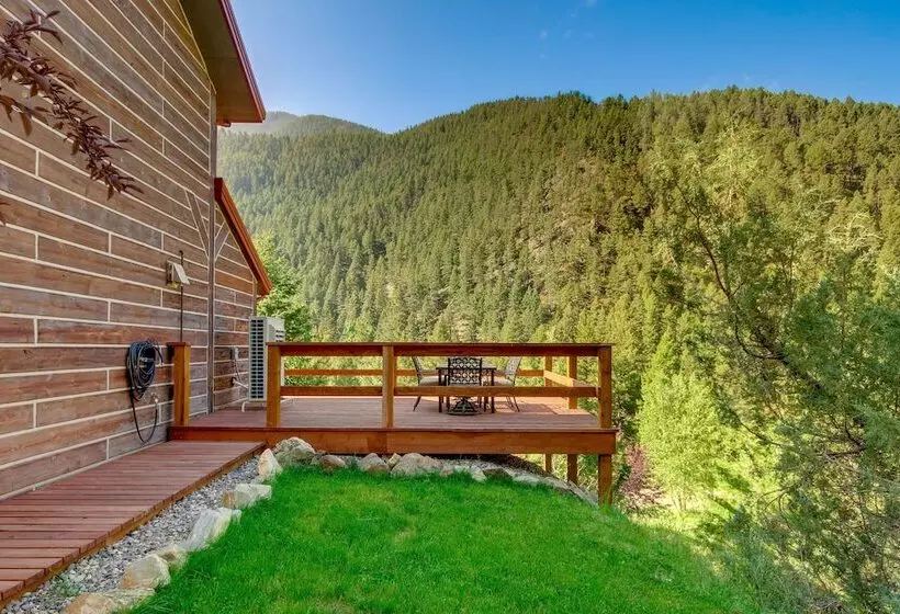 Xc Ski/snowshoe In/out: Secluded Cabin W/ Hot Tub!