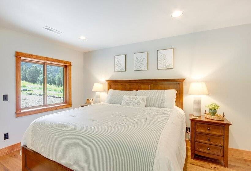 Xc Ski/snowshoe In/out: Secluded Cabin W/ Hot Tub!