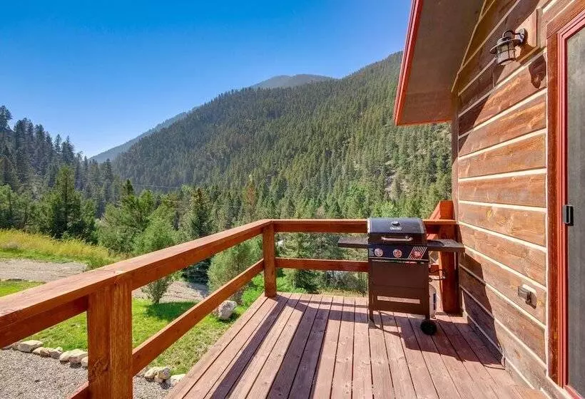 Xc Ski/snowshoe In/out: Secluded Cabin W/ Hot Tub!