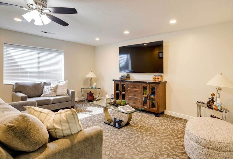 Spacious Hildale House W/ Large Deck!