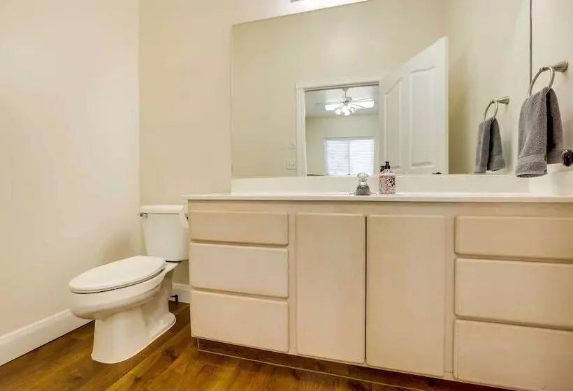 Spacious Hildale House W/ Large Deck!