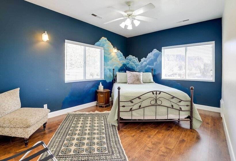 Spacious Hildale House W/ Large Deck!