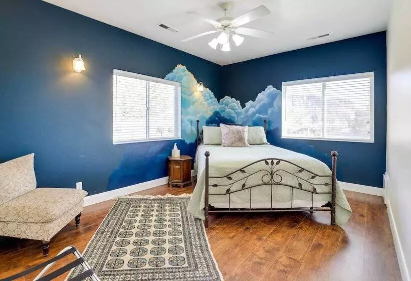 Spacious Hildale House W/ Large Deck!