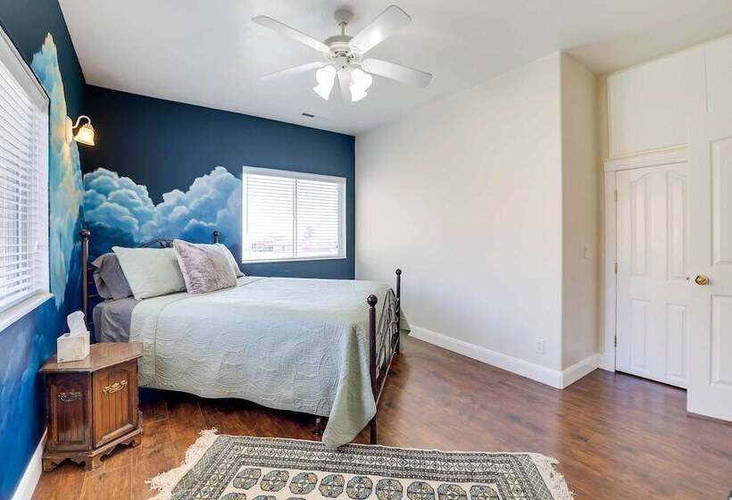 Spacious Hildale House W/ Large Deck!