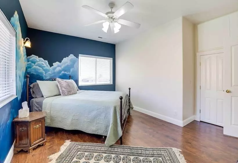 Spacious Hildale House W/ Large Deck!