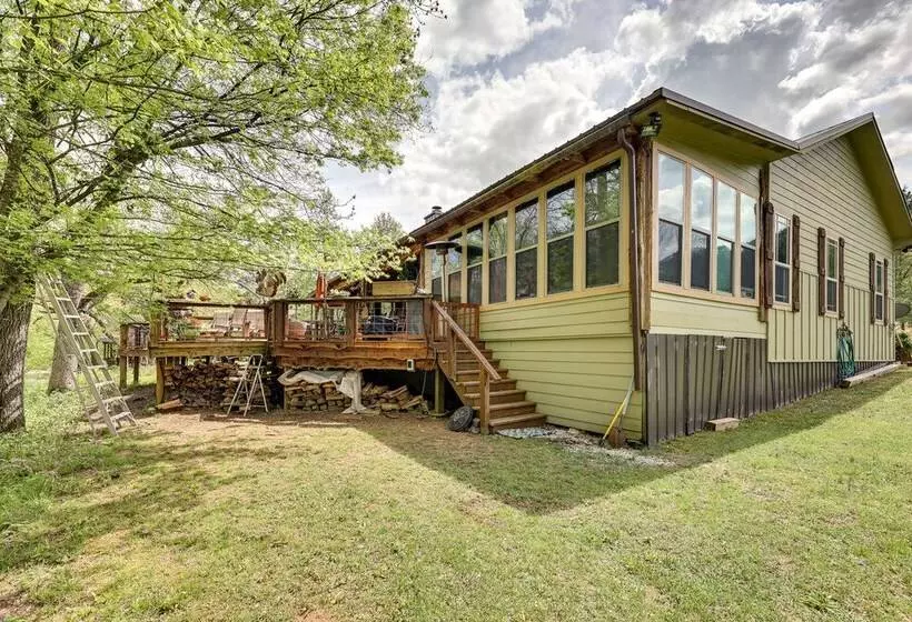 Spacious Riverfront Cabin Near Local Attractions!