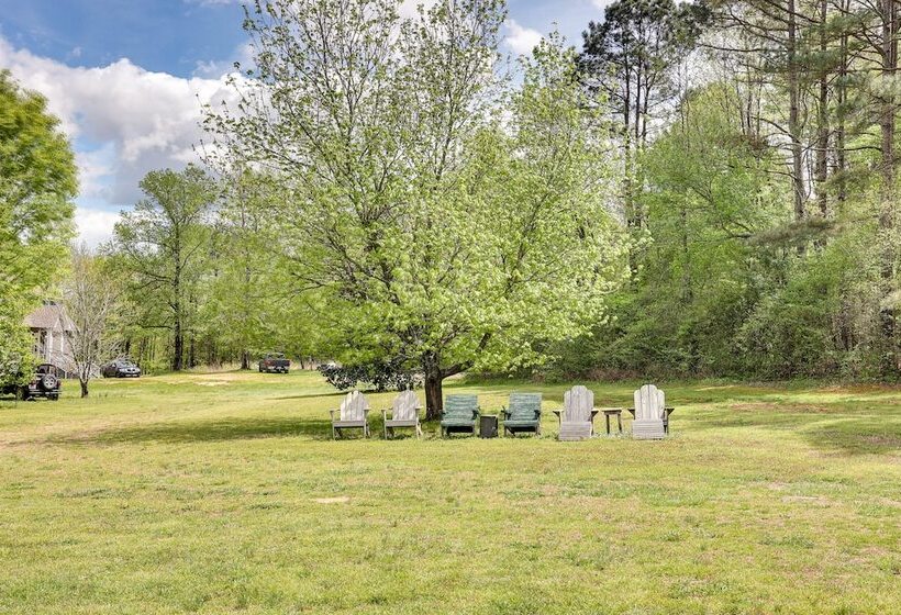 Spacious Riverfront Cabin Near Local Attractions!