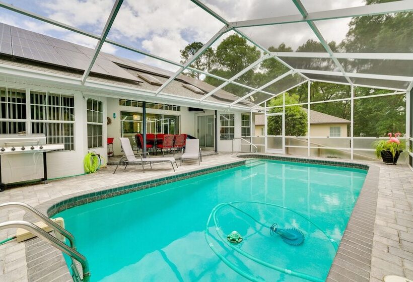 Lanai & Grill: Sunny Home Near Rainbow Springs!