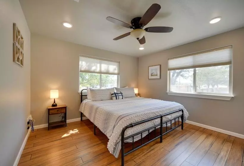 Texas Wine Country Home On 3 Acres!