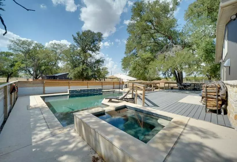 Texas Wine Country Home On 3 Acres!