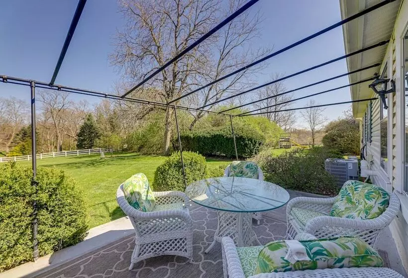 The Windmill House  W/ Pond: 9 Mi To Dayton!