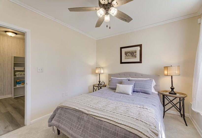 The Windmill House  W/ Pond: 9 Mi To Dayton!