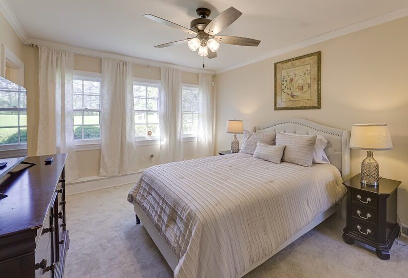 The Windmill House  W/ Pond: 9 Mi To Dayton!