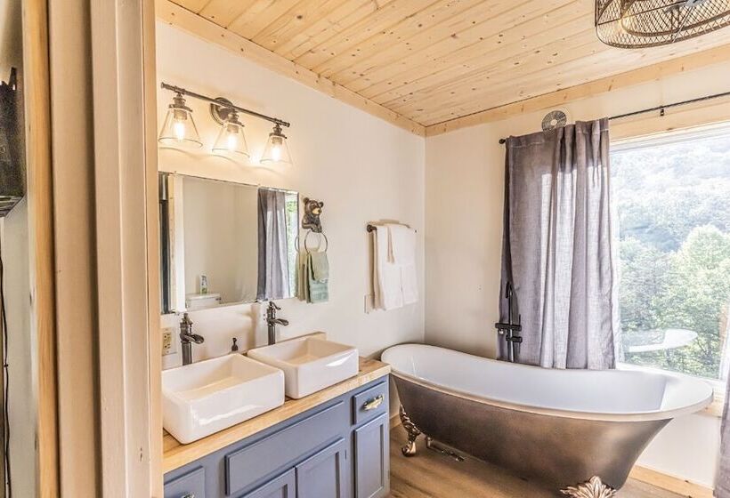 Three Little Bears Retreat