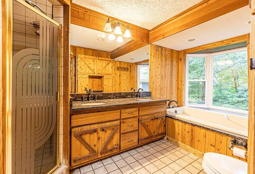 Three Little Bears Retreat