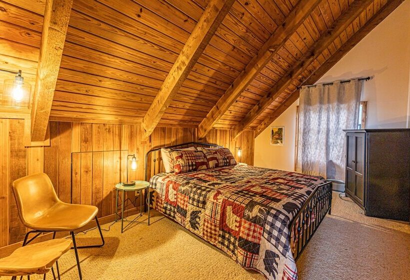 Three Little Bears Retreat