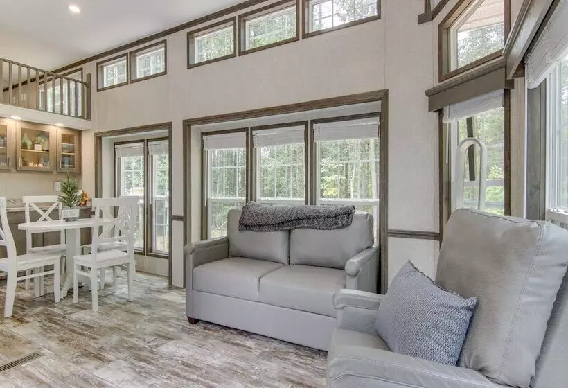 Tree Lined Cabin W/ Grill In Penrose!