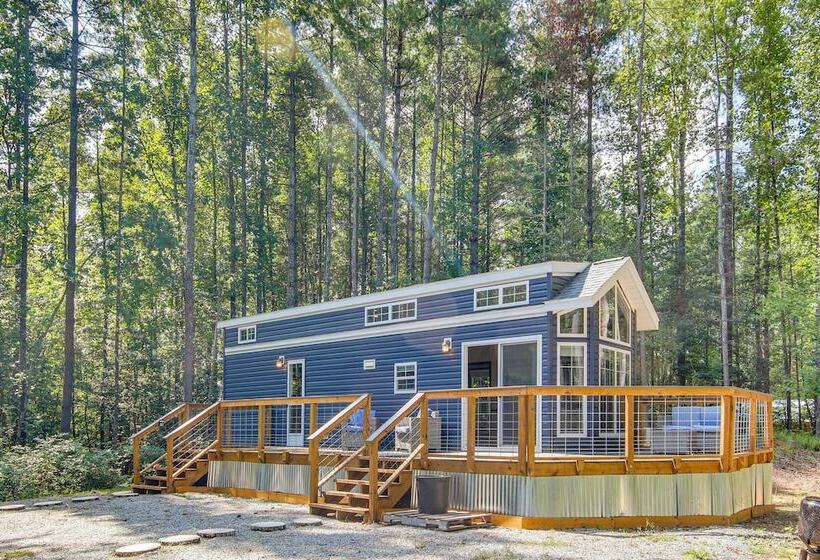 Tree Lined Cabin W/ Grill In Penrose!