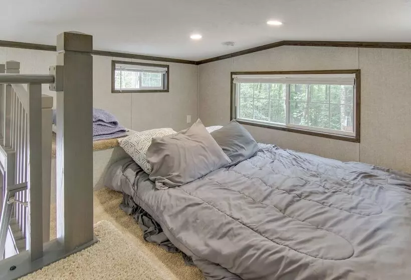 Tree Lined Cabin W/ Grill In Penrose!