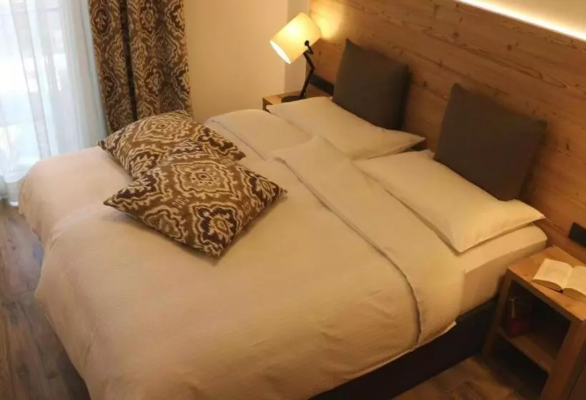 ホテル Adler Resort