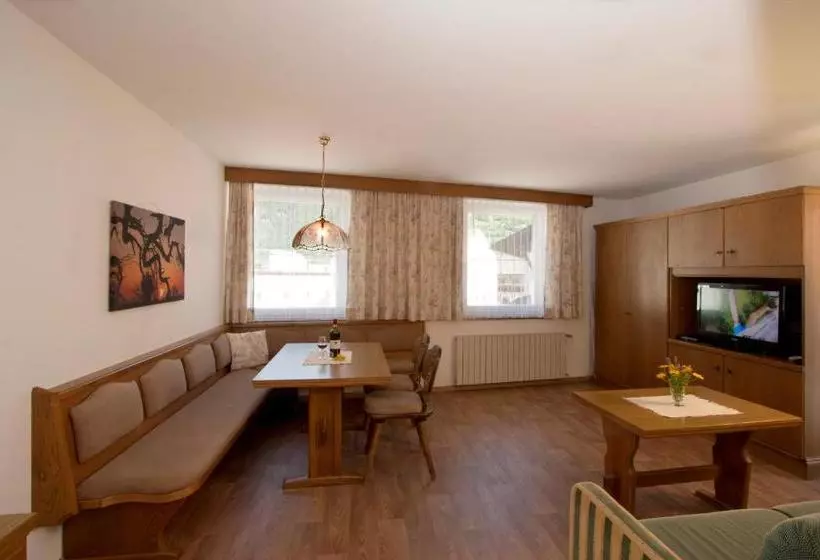 ホテル Appartements Sailer
