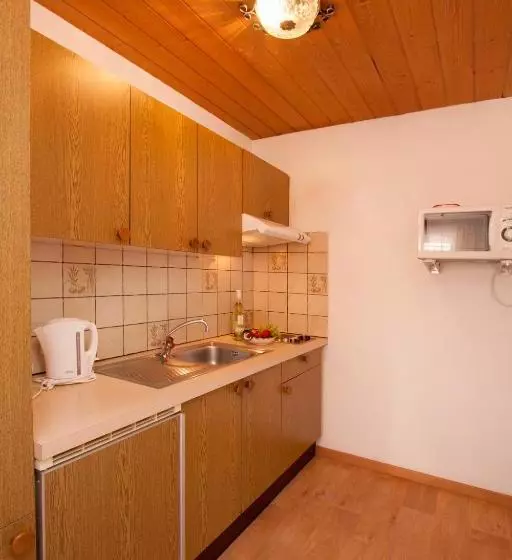 ホテル Appartements Sailer