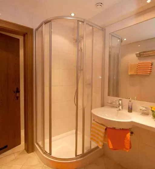 ホテル Appartements Sailer