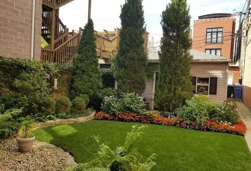 ホテル Chicago Guest House On Henderson Street