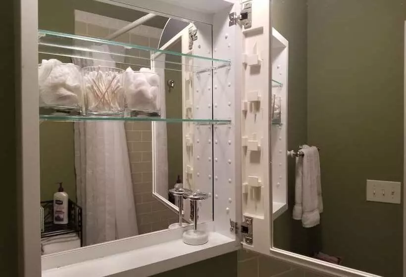 ホテル Chicago Guest House On Henderson Street