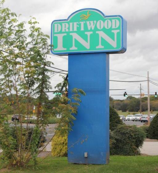 Отель Driftwood Inn