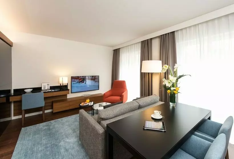 Hotelli Fraser Suites Geneva Serviced Apartments