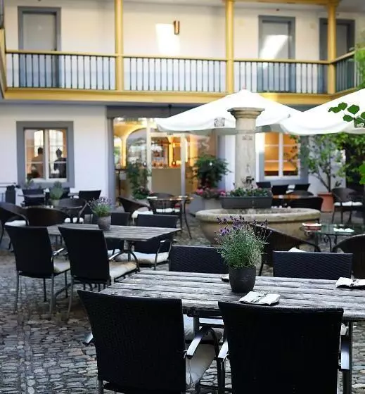 ホテル Gasthof Zur Waag