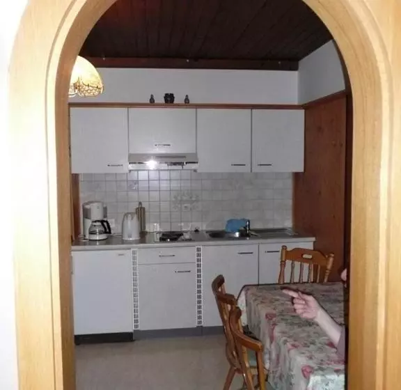 Hotelli Gästehaus Apschner