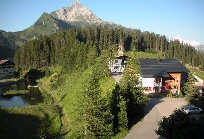 هتل Haus Hubertus