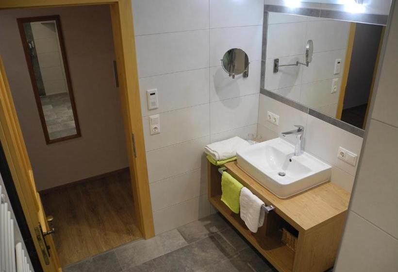 ホテル Haus Schatzbergblick