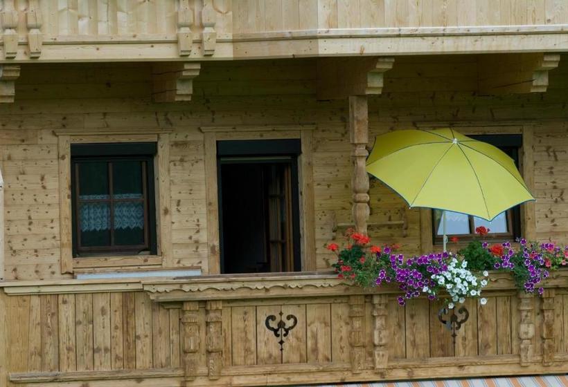 ホテル Haus Schatzbergblick