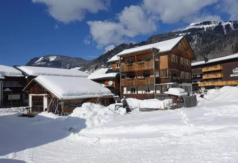 ホテル Pension Haus Romy