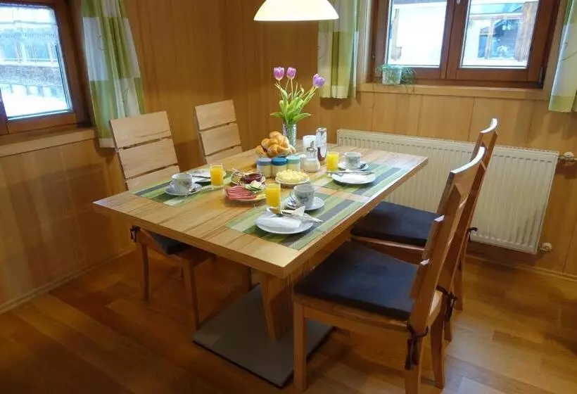 ホテル Pension Haus Romy
