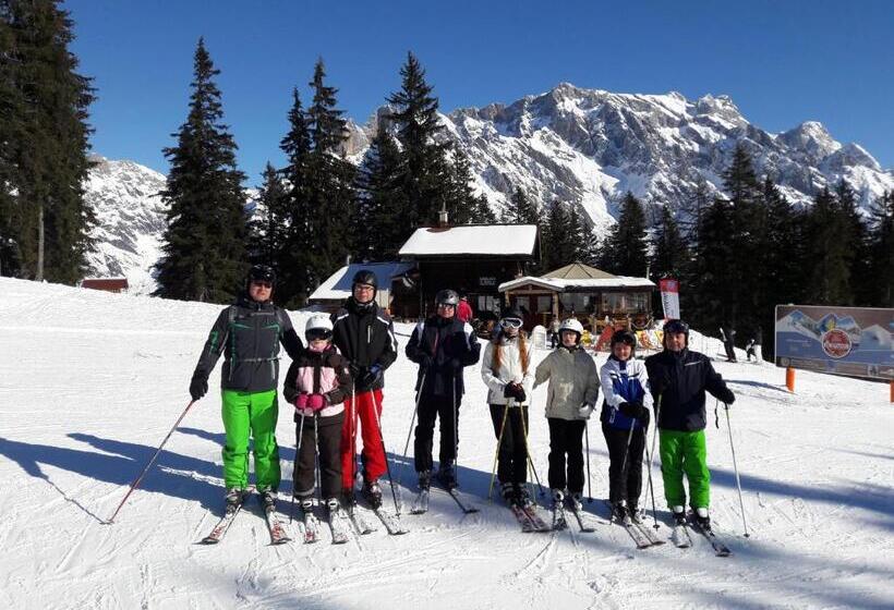 ホテル Pension Stubachblick